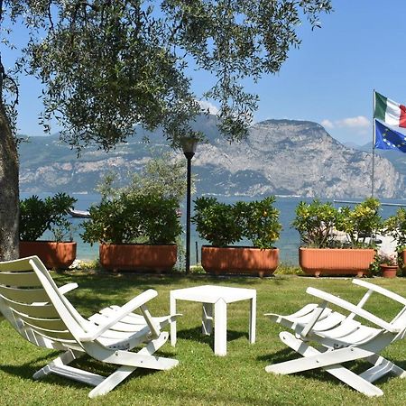 Hotel Garnì Vela d'oro Brenzone sul Garda Esterno foto