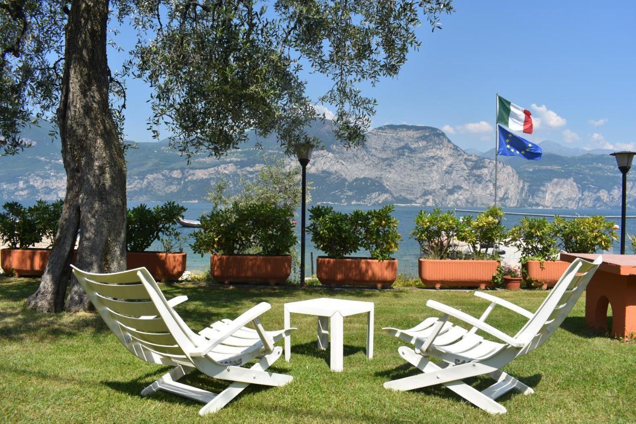 Hotel Garnì Vela d'oro Brenzone sul Garda Esterno foto
